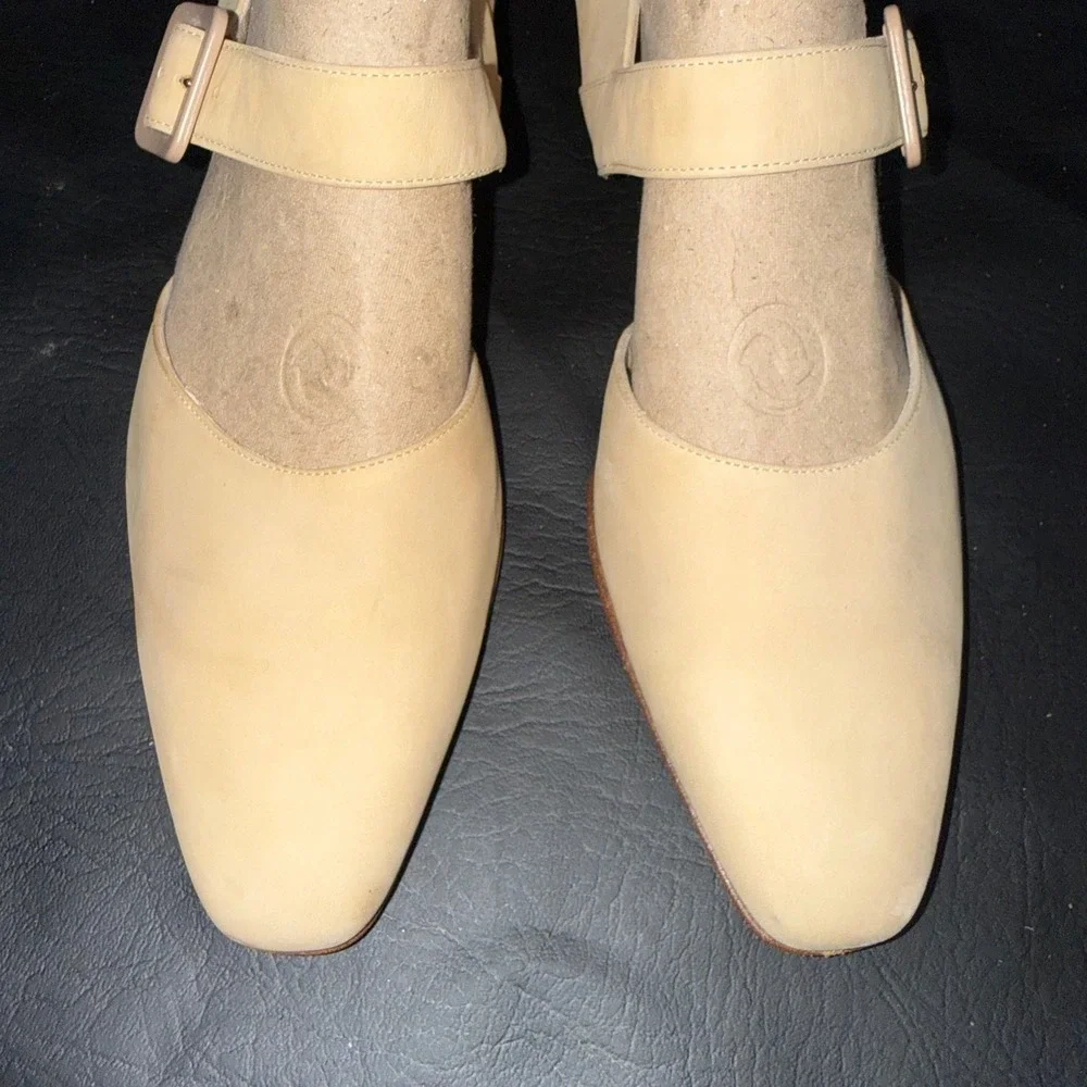 Salvatore Ferragamo Vintage Beige Nubuck Strap Loafers Square Toe NARROW 8 4A